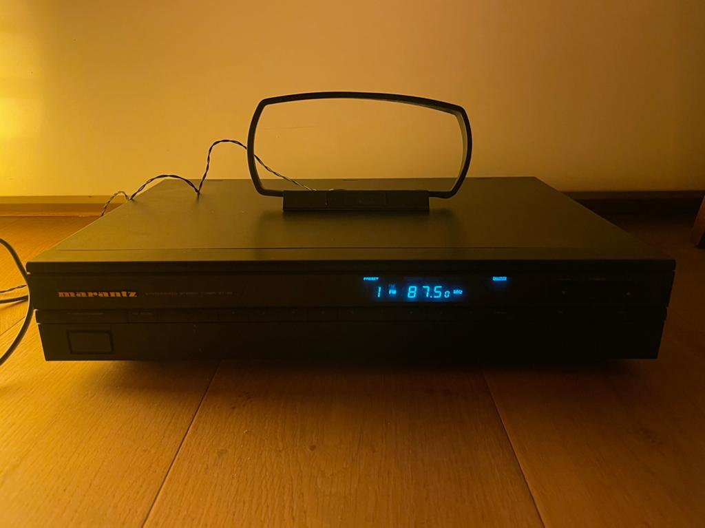 Marantz ST-40 stereo tuner + AM-loopantenne, Audio, Tv en Foto, Tuners, Ophalen, Zo goed als nieuw, Analoog