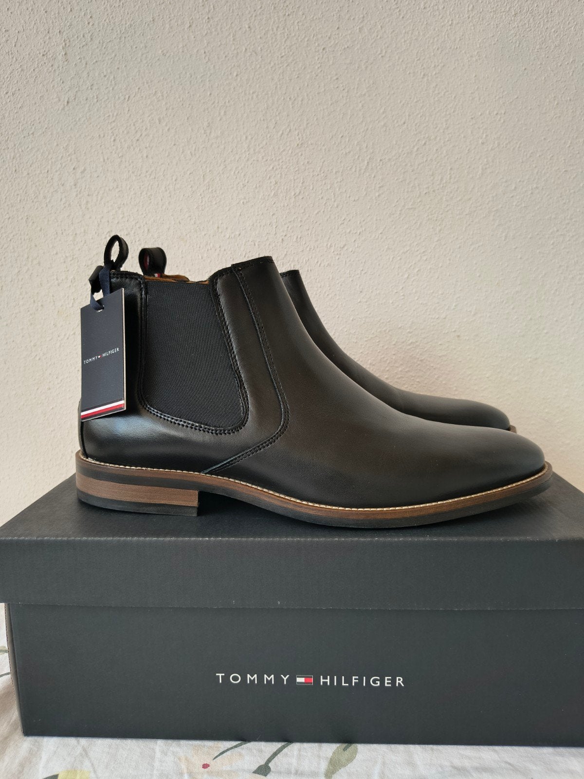 NIEUW | Tommy Hilfiger | Leren Chelsea Boots | Maat 42 Zwart, Zwart, Nieuw, Ophalen of Verzenden, Boots