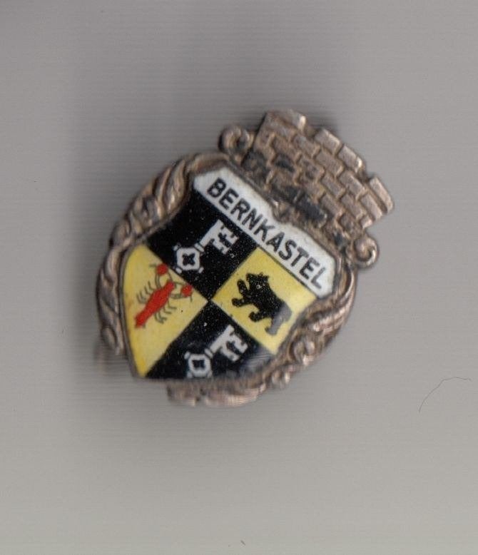 Bernkastel Stadswapen broche, Gebruikt, Niet vindbaar, Niet vindbaar, Speldje of Pin