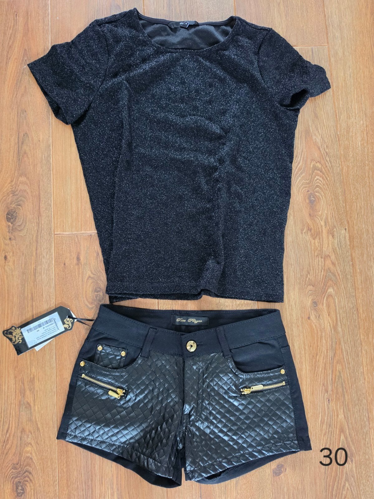 Mooi setje: Zwart glitter T-shirt en gewatteerde shorts M, Maat 38/40 (M), Zwart, Ophalen of Verzenden, Zo goed als nieuw