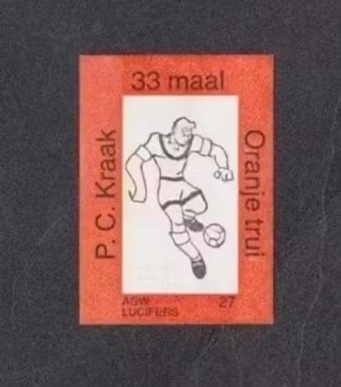 Lucifermerk Piet Kraak Voetbal Den Haag Elinkwijk Oranje., Ophalen of Verzenden, Zo goed als nieuw