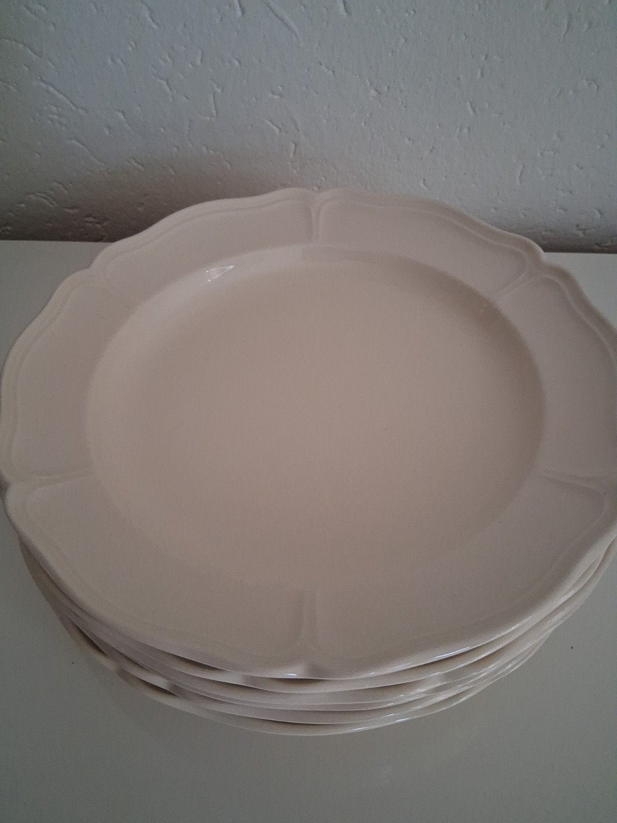 Wedgwood Queens Plain 6 zgan DINER BORDEN, Ophalen of Verzenden, Zo goed als nieuw, Porselein, Bord(en)