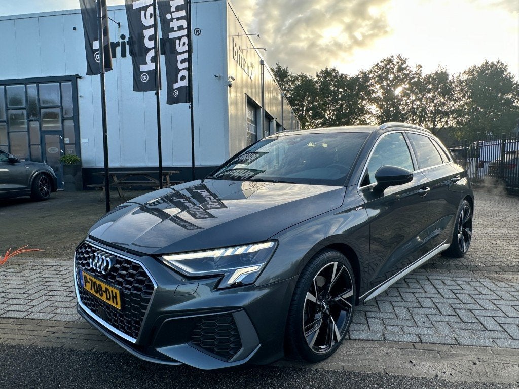 Audi A3 35 TFSI 150PK S-Line Aut. bj2021 *Navi *PDC *Cruise, Automaat, Euro 6, 4 cilinders, Bedrijf