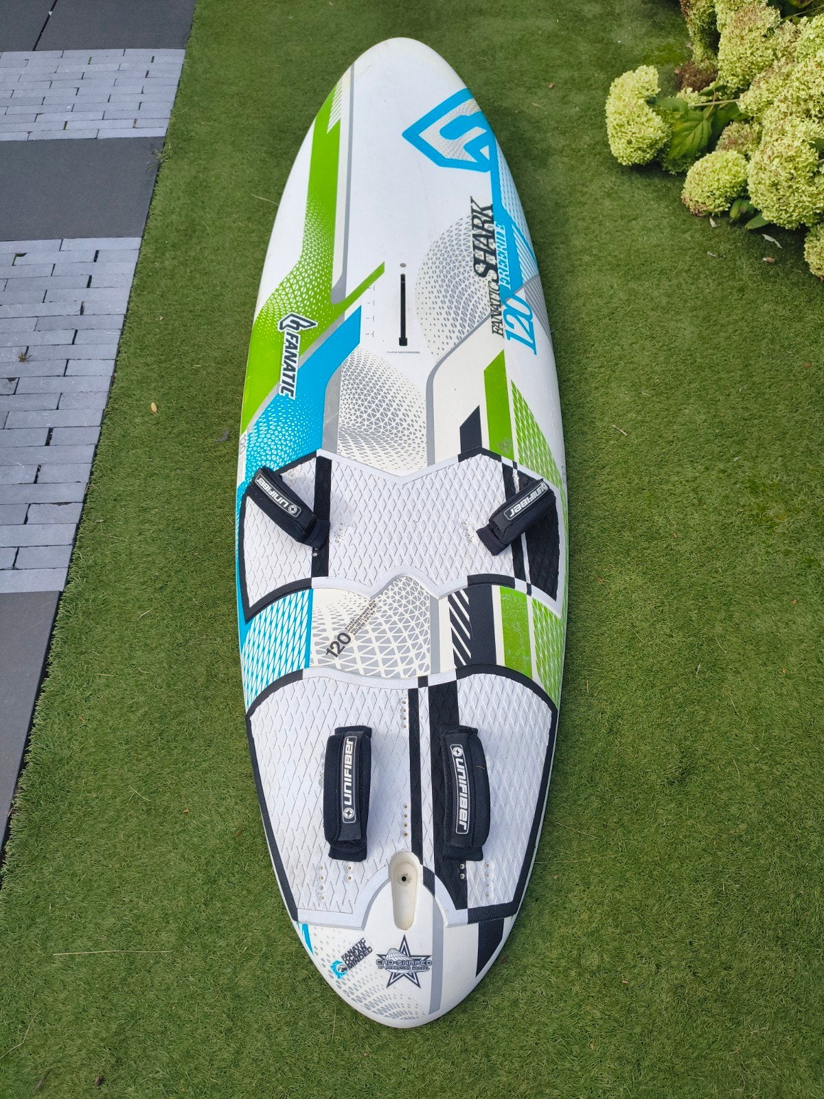 Fanatic Shark 120 Windsurfplank - Gebruikt, Ophalen, Met voetbanden, 250 tot 300 cm, Gebruikt