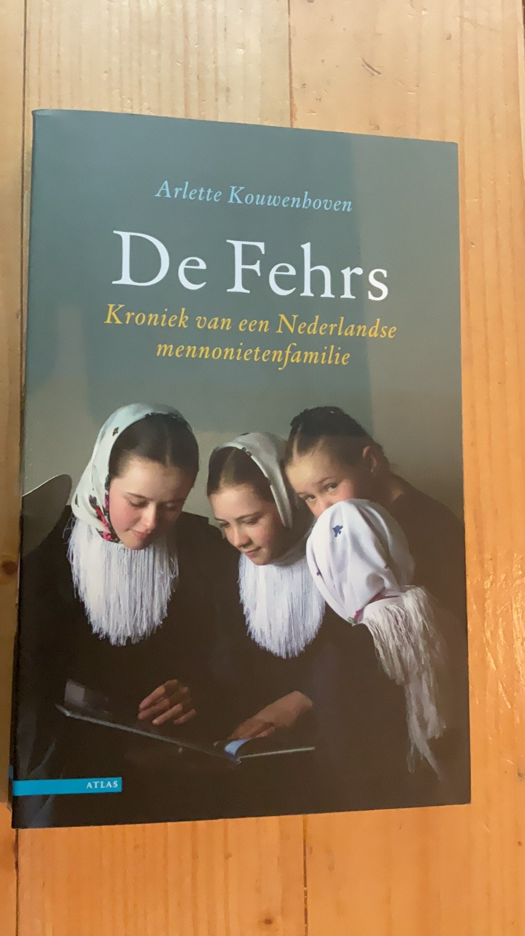 Arlette Kouwenhoven - De Fehrs, Boeken, Ophalen of Verzenden, Zo goed als nieuw, Arlette Kouwenhoven