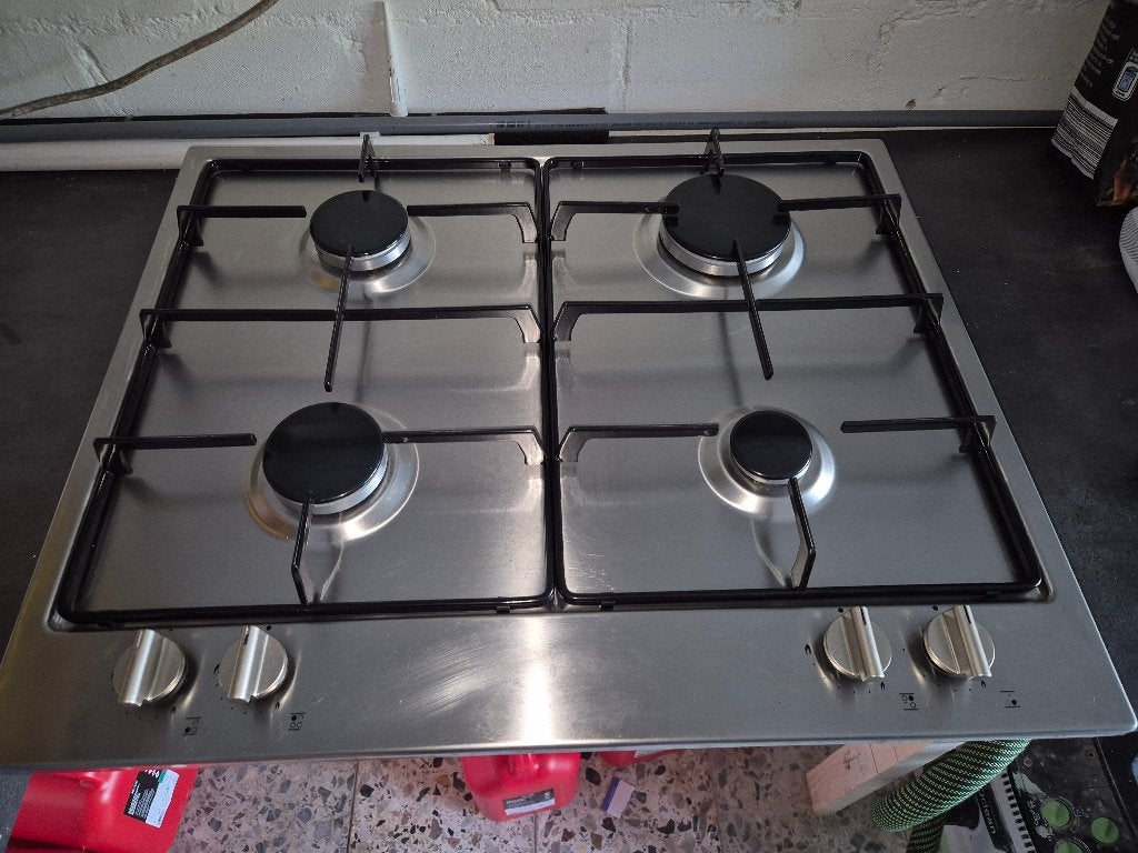 Etna Gaskookplaat met vonkontsteking, Ophalen, 4 kookzones, Zo goed als nieuw, Gas