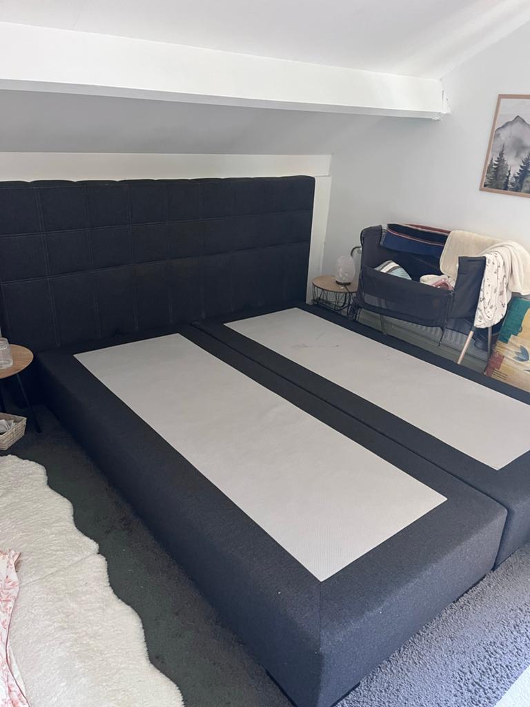 Tweepersoons boxspring met hoofdbord zonder matrassen- Zwart, Ophalen, Gebruikt, Tweepersoons, 180 cm