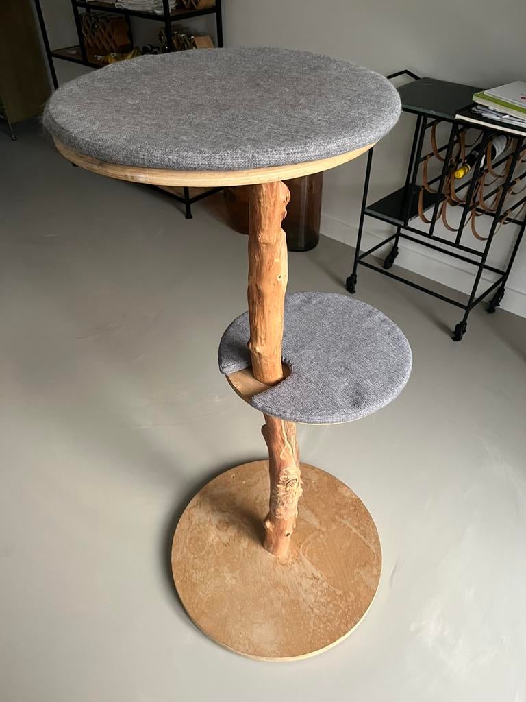 Kattenpaal houten stam met 2 plateaus van ByLotte, Ophalen, Gebruikt
