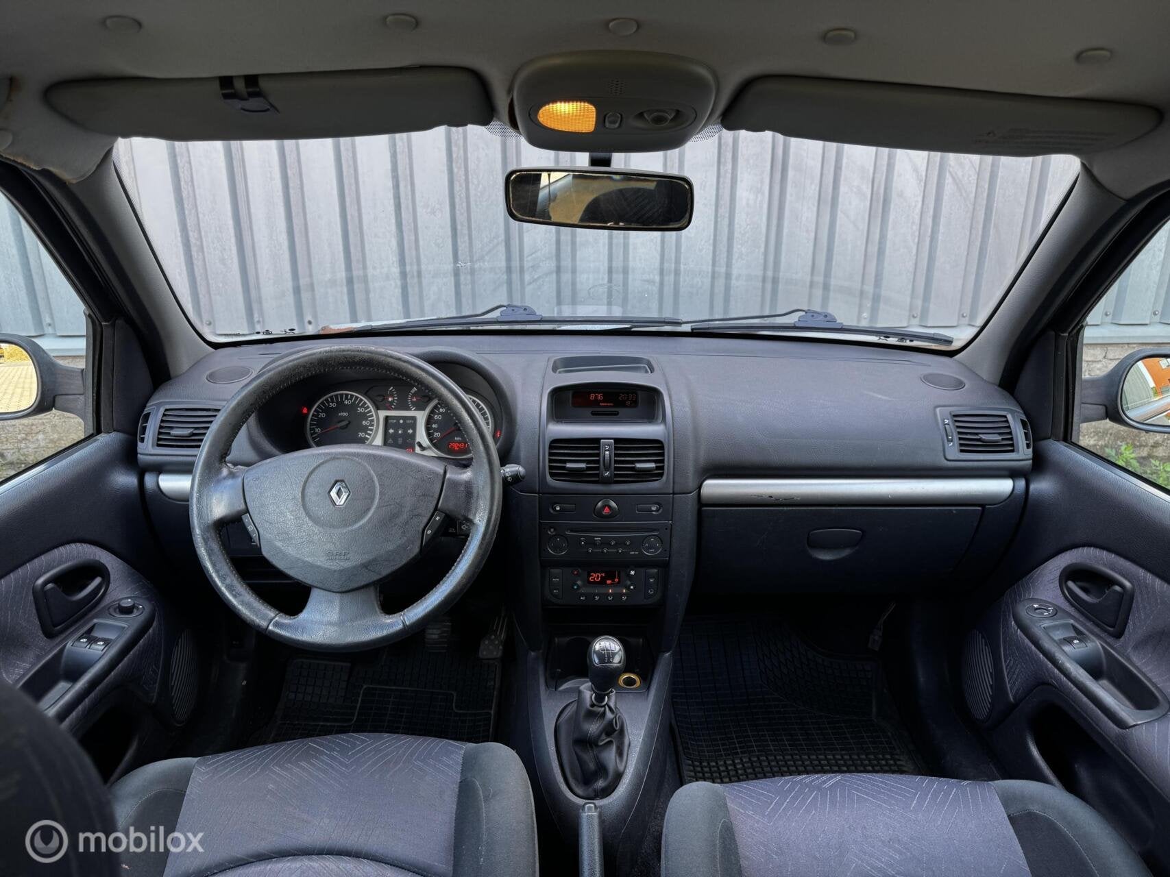 Renault Clio 1.6-16V Dynamique | Cruise | Climate | Nwe APK, Auto's, Voorwielaandrijving, 970 kg, 4 cilinders, Zwart