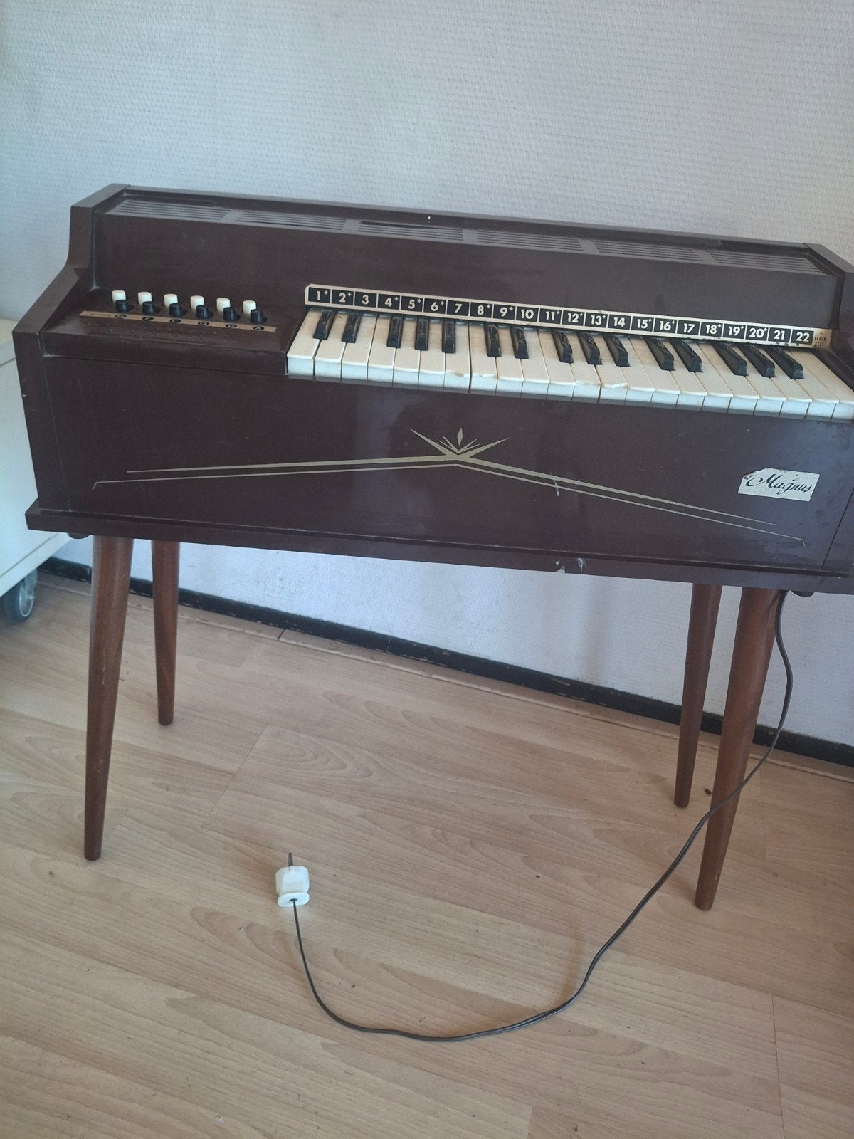 Klein elektrisch orgeltje Magnus, Ophalen, Gebruikt, 1 klavier, Overige typen