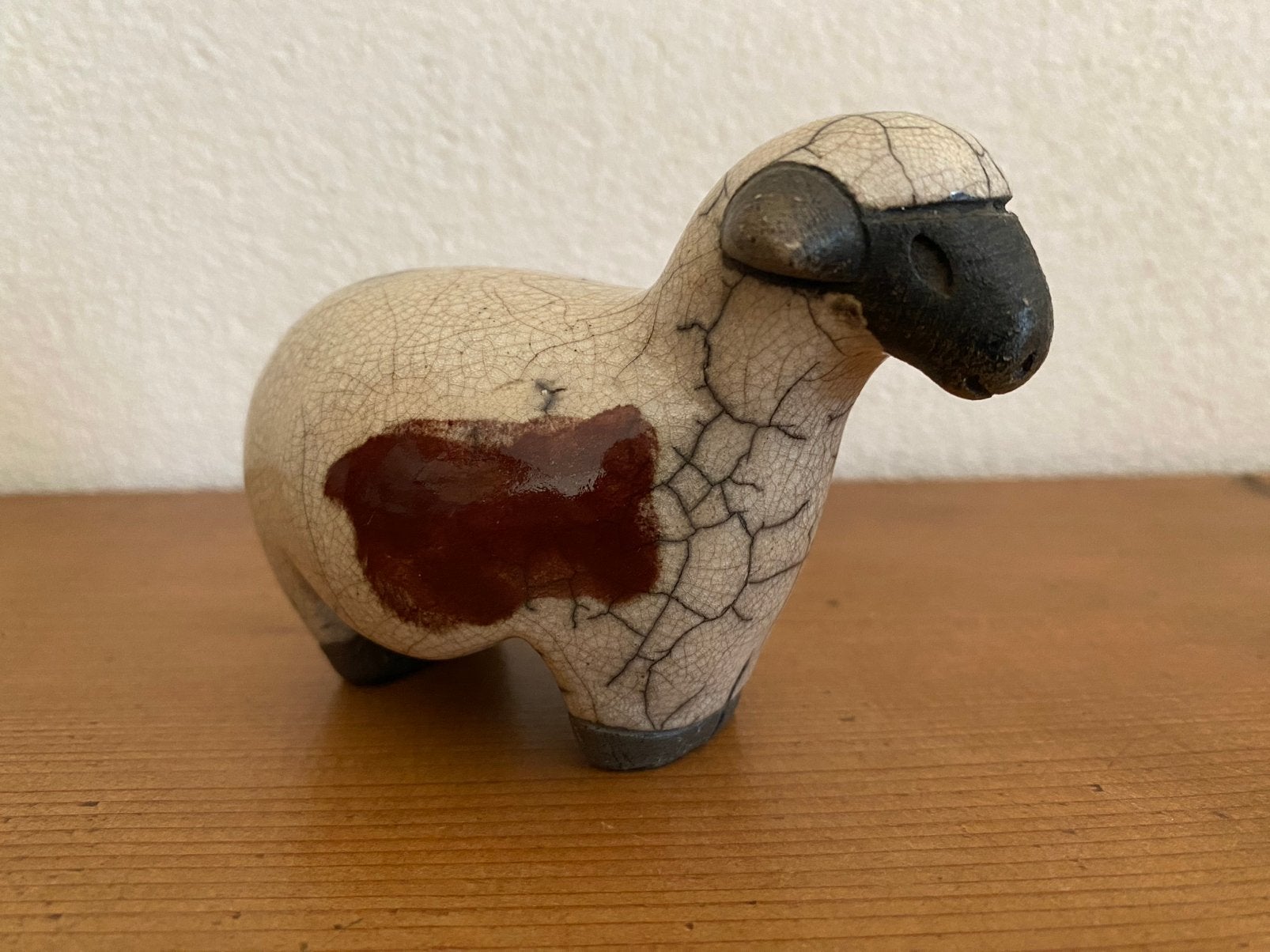 Raku pottery schaap Zuid Afrika, Ophalen of Verzenden, Zo goed als nieuw, Beeldje of Figuurtje