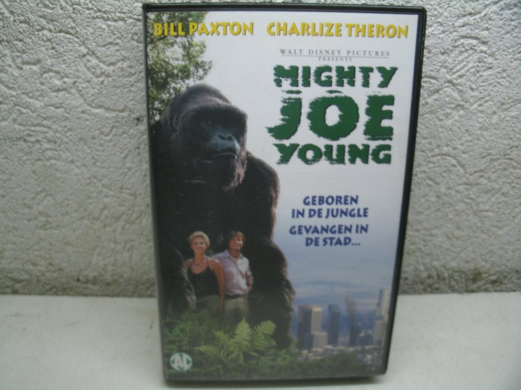vhs 252b nighty joe young geboren in de jungle, Alle leeftijden, Ophalen of Verzenden, Gebruikt, Komedie