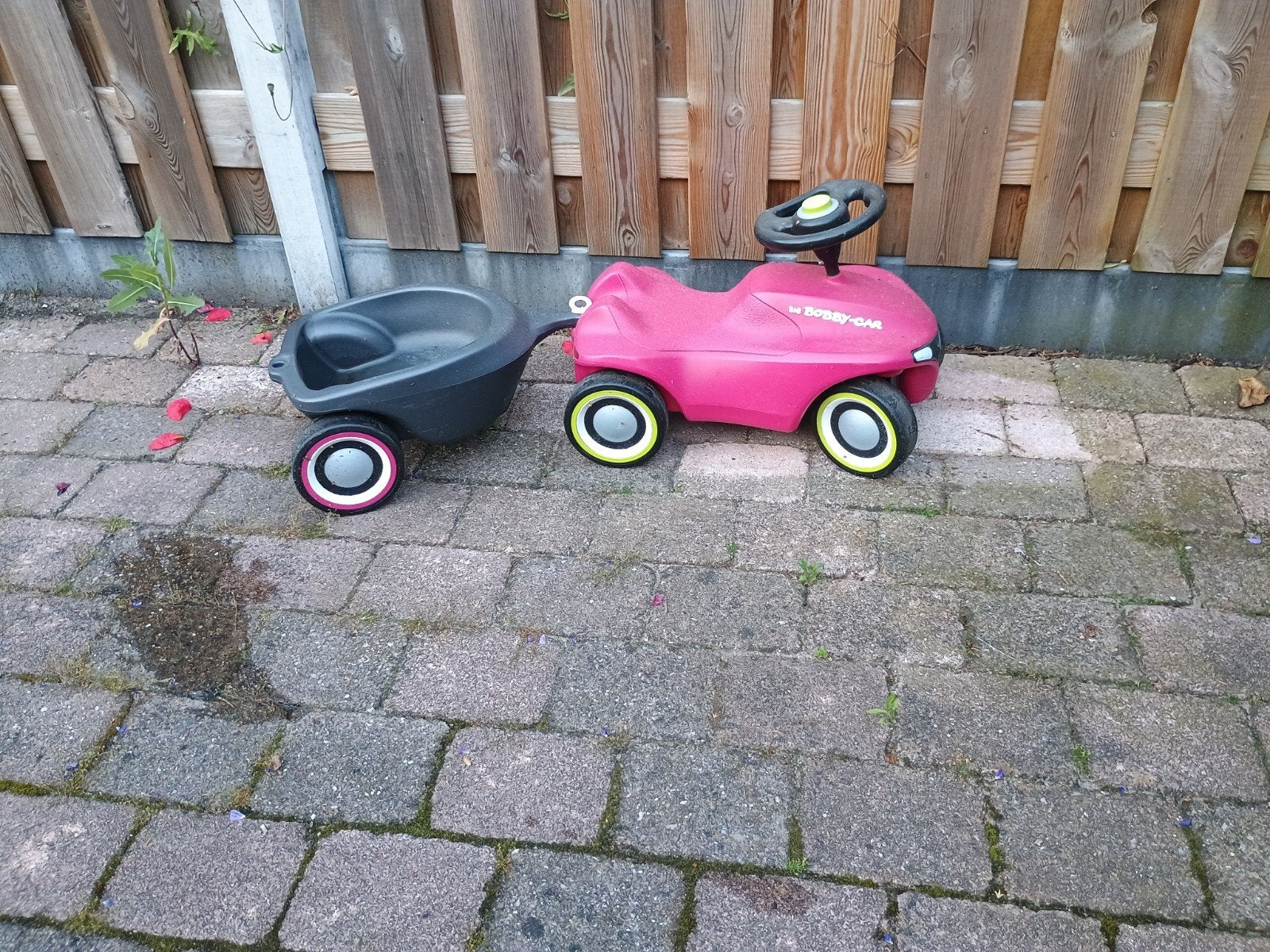 Bobby Car loopauto roze met aanhanger en duwstang, Ophalen, Zo goed als nieuw, Loopvoertuig
