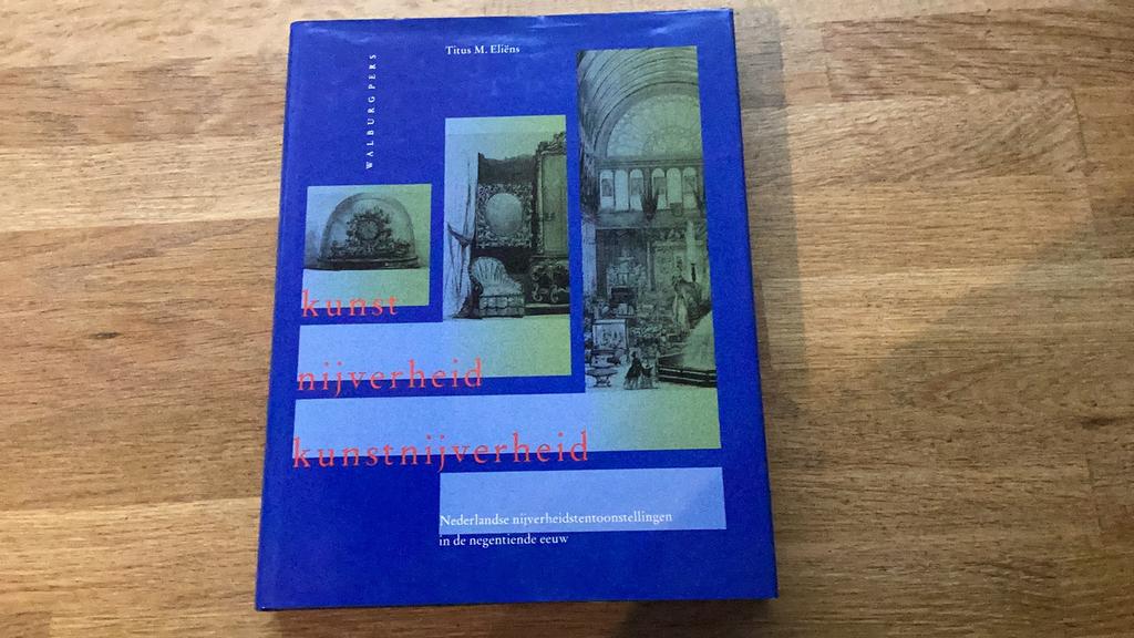 Kunst nijverheid kunstnijverheid door Titus m. Eliens €2,50, Boeken, Ophalen of Verzenden, 19e eeuw, Gelezen