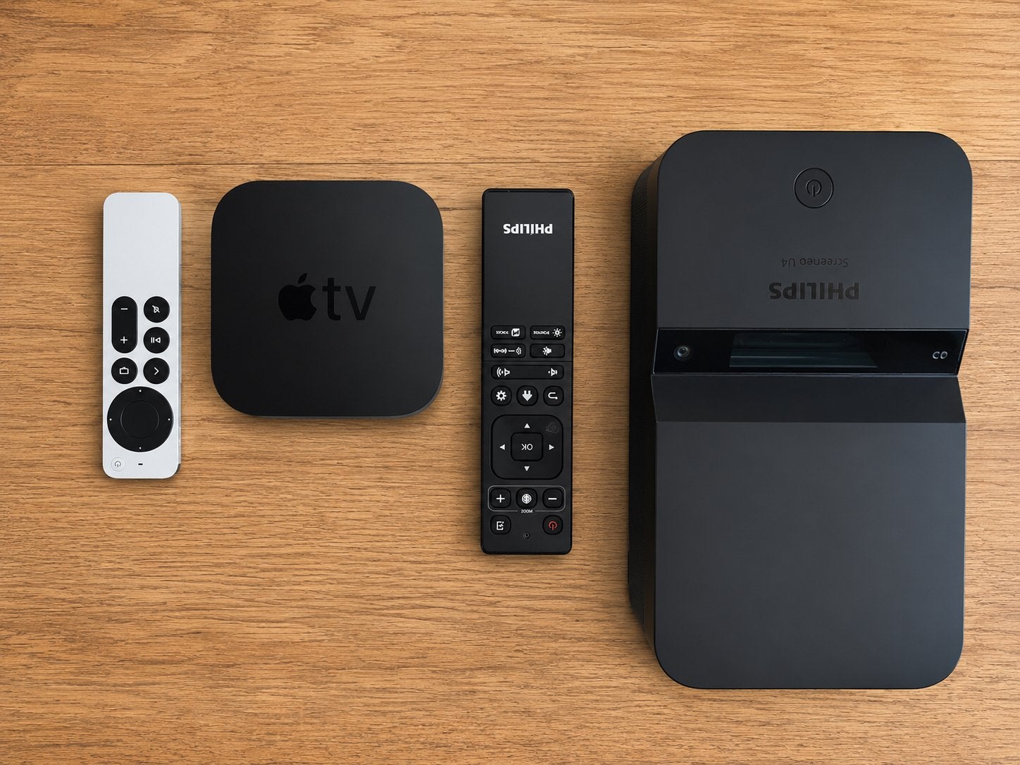 Philips Screeneo U4 UST Beamer + Apple TV 4K + Scherm, Ophalen of Verzenden, Gebruikt, LED, Full HD (1080)