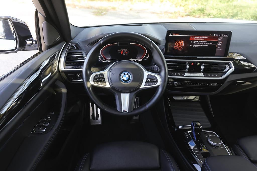 BMW iX3 High Executive / Trekhaak / Sportstoelen / Adaptieve, Gebruikt, 750 kg, Wit, 436 min