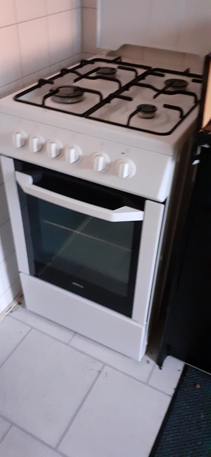 Beko gasfornuis met oven - oven nooit gebruikt, Witgoed en Apparatuur, Fornuizen, 60 cm of meer, Zo goed als nieuw, Gas, Vrijstaand