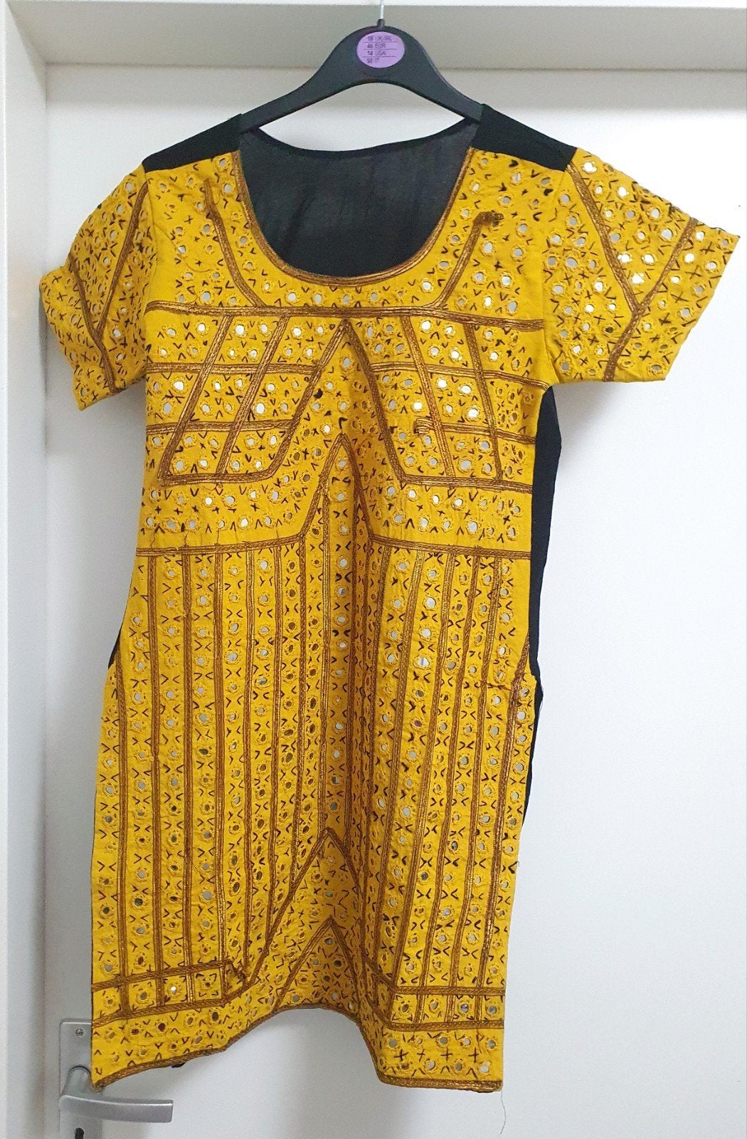 Gele Indiase Tuniek met Spiegelborduursel hand geborduurde, Ophalen of Verzenden, Zo goed als nieuw, Meisje, Jurk of Rok