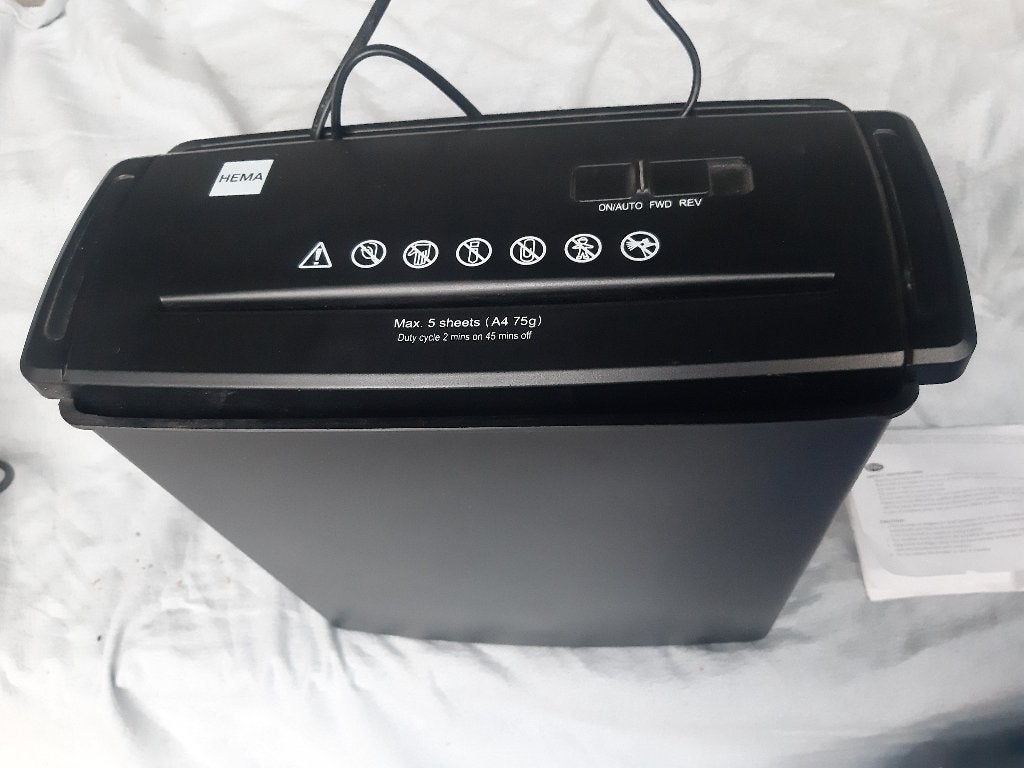 Hema Papiervernietiger "Basic", shredder, veiligheidsniveau, Ophalen, Gebruikt