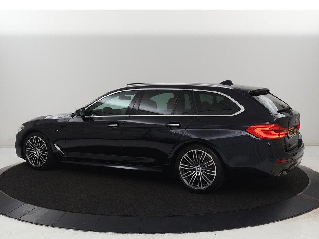 BMW 5-serie 520i M Sport | Panoramadak | Head-Up | 360 Camer, Auto's, Automaat, 1998 cc, Achterwielaandrijving, 4 cilinders