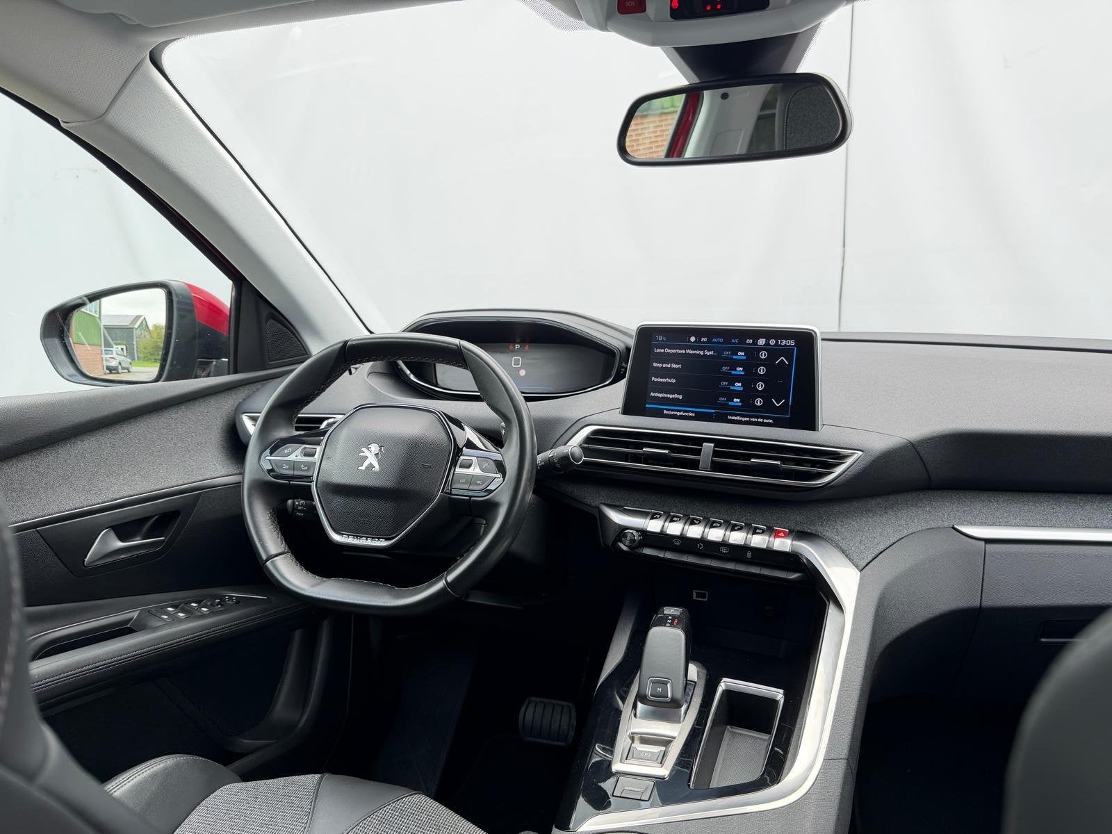 Peugeot 3008 1.2 PureTech Allure | Camera | Trekhaak, Gebruikt, 1199 cc, Leder en Stof, Origineel Nederlands
