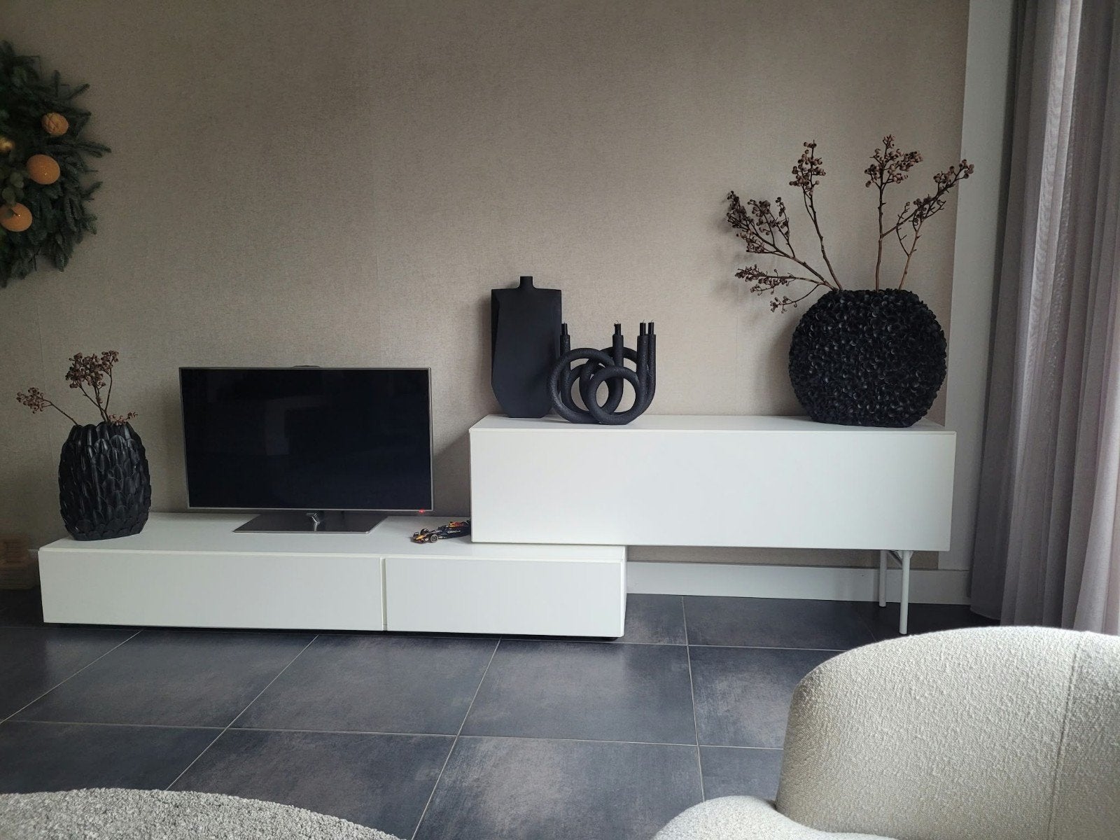 BoConcept Lugano TV-dressoir wit, Ophalen, 150 tot 200 cm, Zo goed als nieuw, Minder dan 100 cm