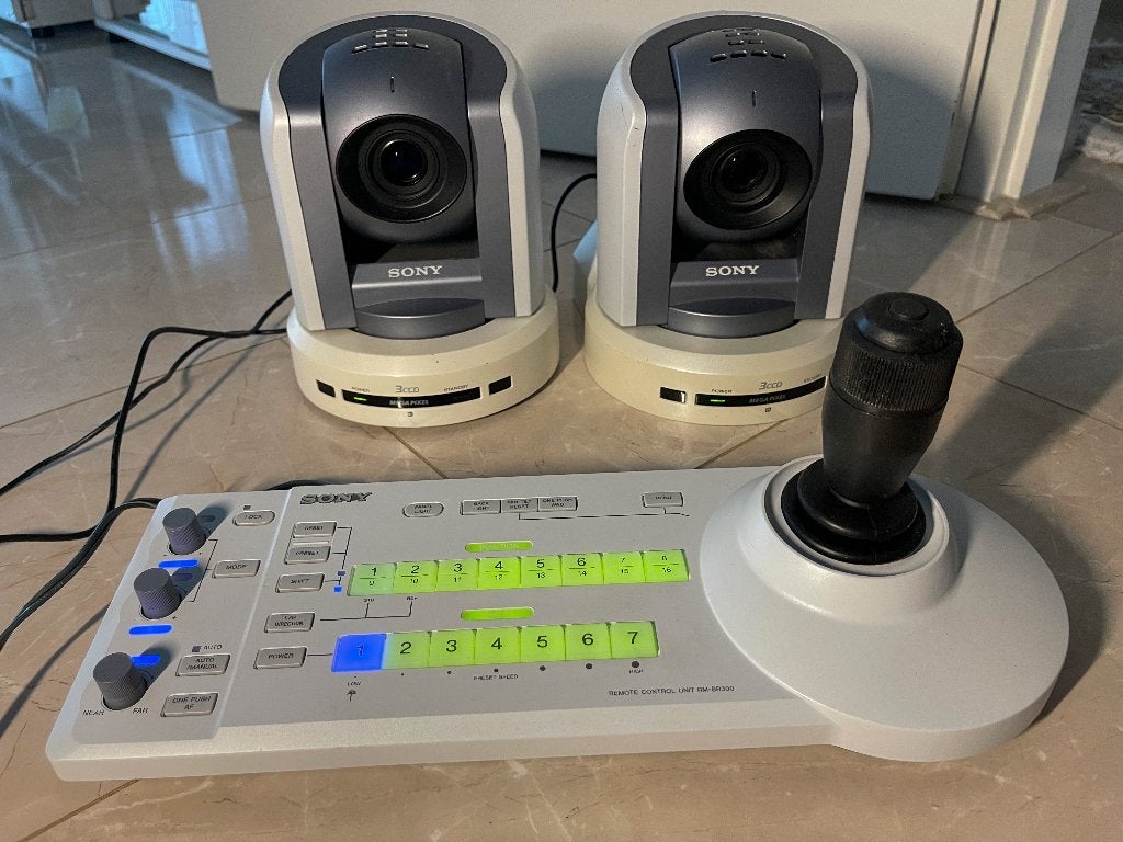 SONY professionele 2 x PTZ camera met PTZ camera controller, N, N, Overige soorten, Zo goed als nieuw