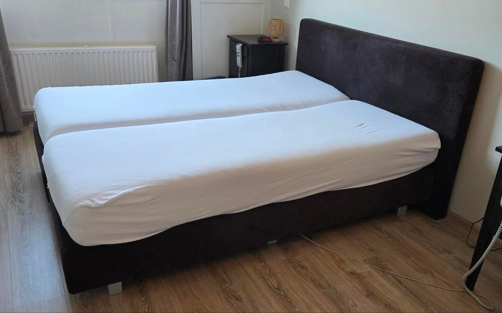 Elektrische Eastborn Boxspring 160x200, Ophalen, Gebruikt, Bruin, Tweepersoons