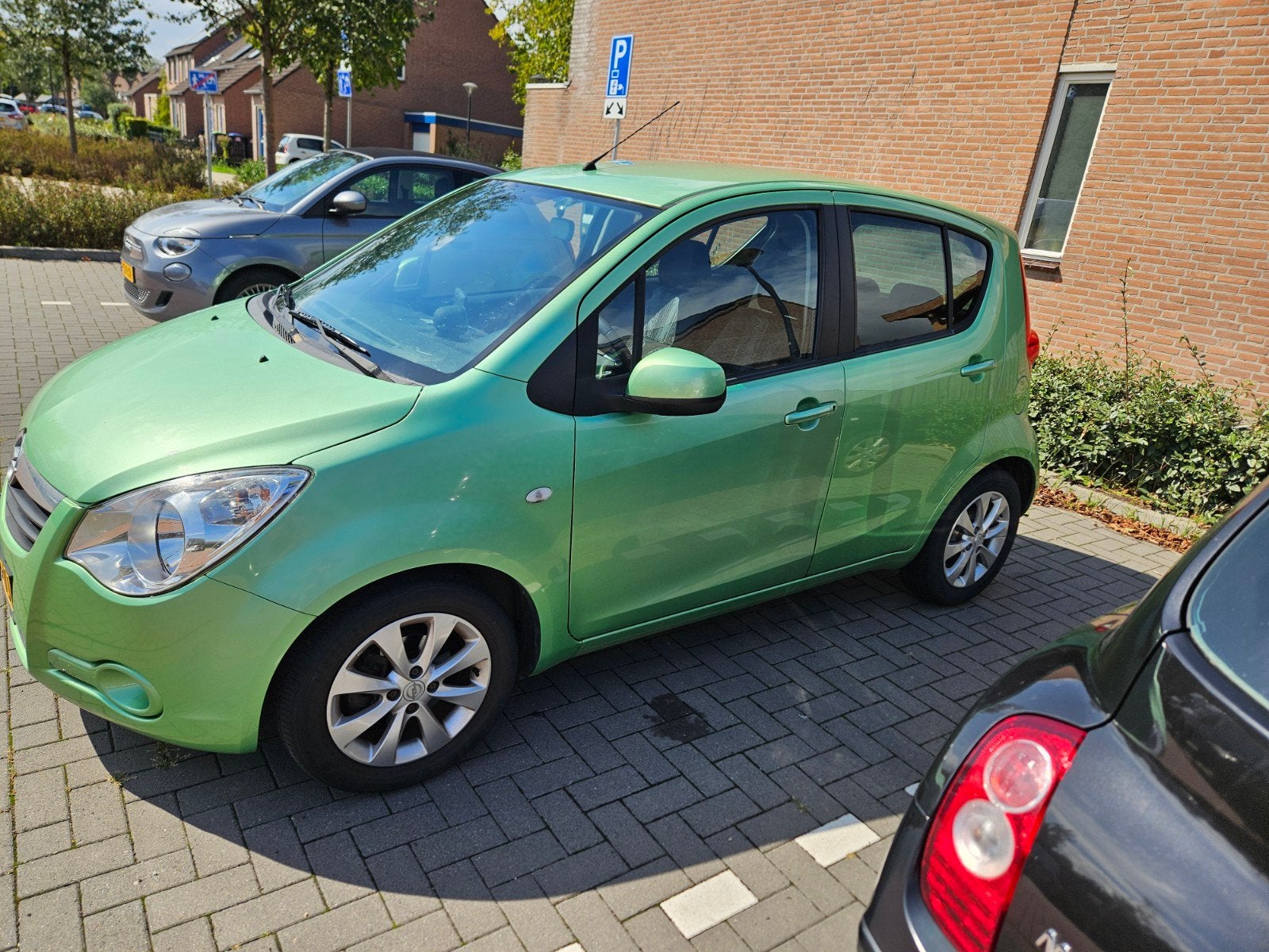 Opel Agila 1.2 16V AUT 2012 Groen APK 18-06-2027, Stof, 40 €/maand, 4 cilinders, 93 pk