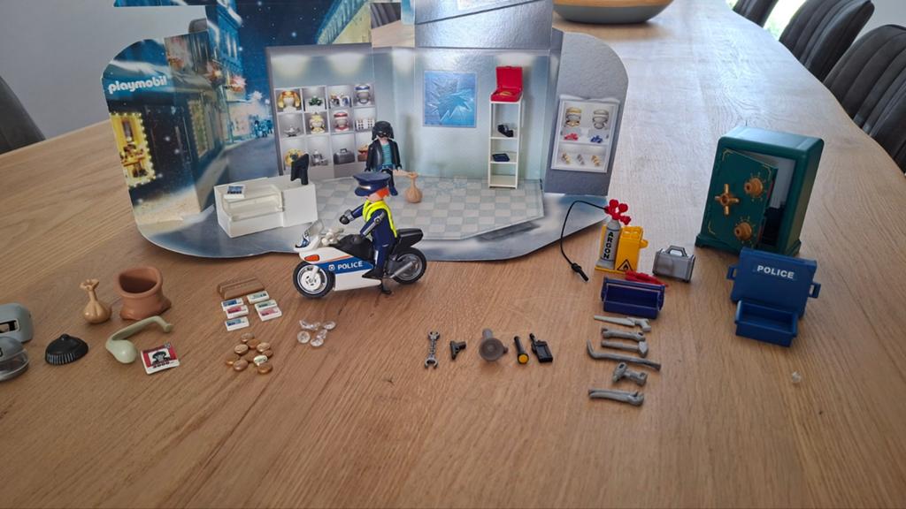 Playmobil politie en dief, Ophalen of Verzenden, Gebruikt, Jongen of Meisje