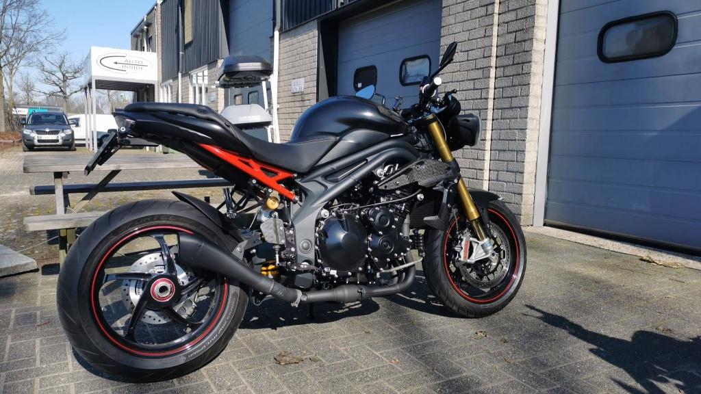 Zeer mooie Triumph Speed Triple R custom, heel veel extra's!, Motoren, Motorrijbewijs A, Gebruikt, 3 cilinders, Particulier