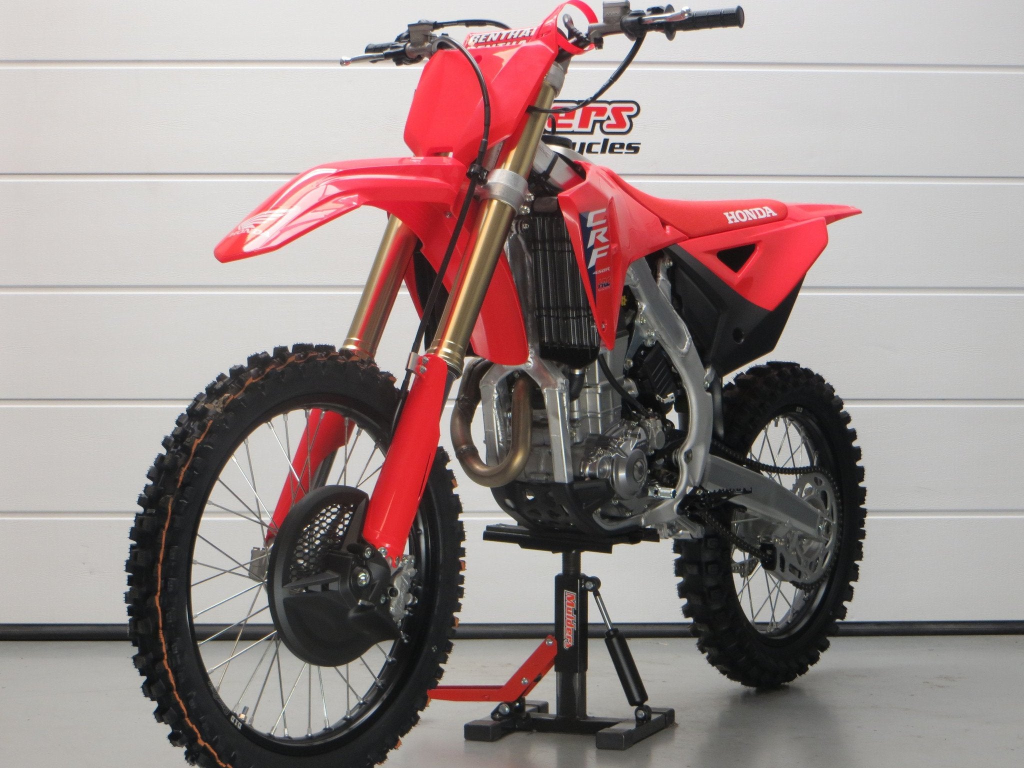 Honda CRF 450 RS HONDA CRF 450 RS (bj 2026), Bedrijf, Doornveld 180 - 184
B-1731  Zellik, BE, Honda Motor Europe Ltd Netherland Branch