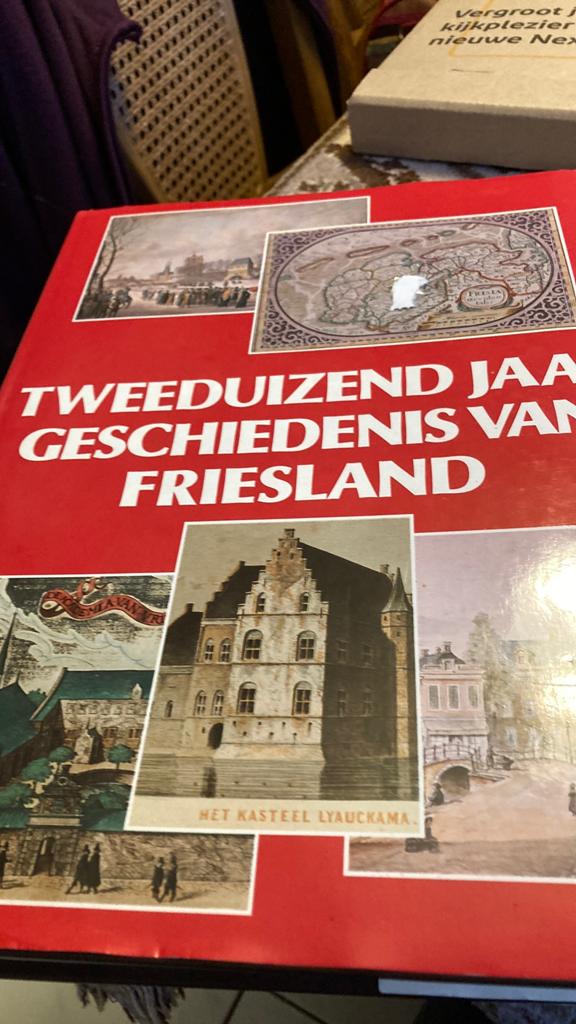 2000Jaar  Geschiedenis  van Friesland., Boeken, Geschiedenis | Stad en Regio, Ophalen of Verzenden, Zo goed als nieuw