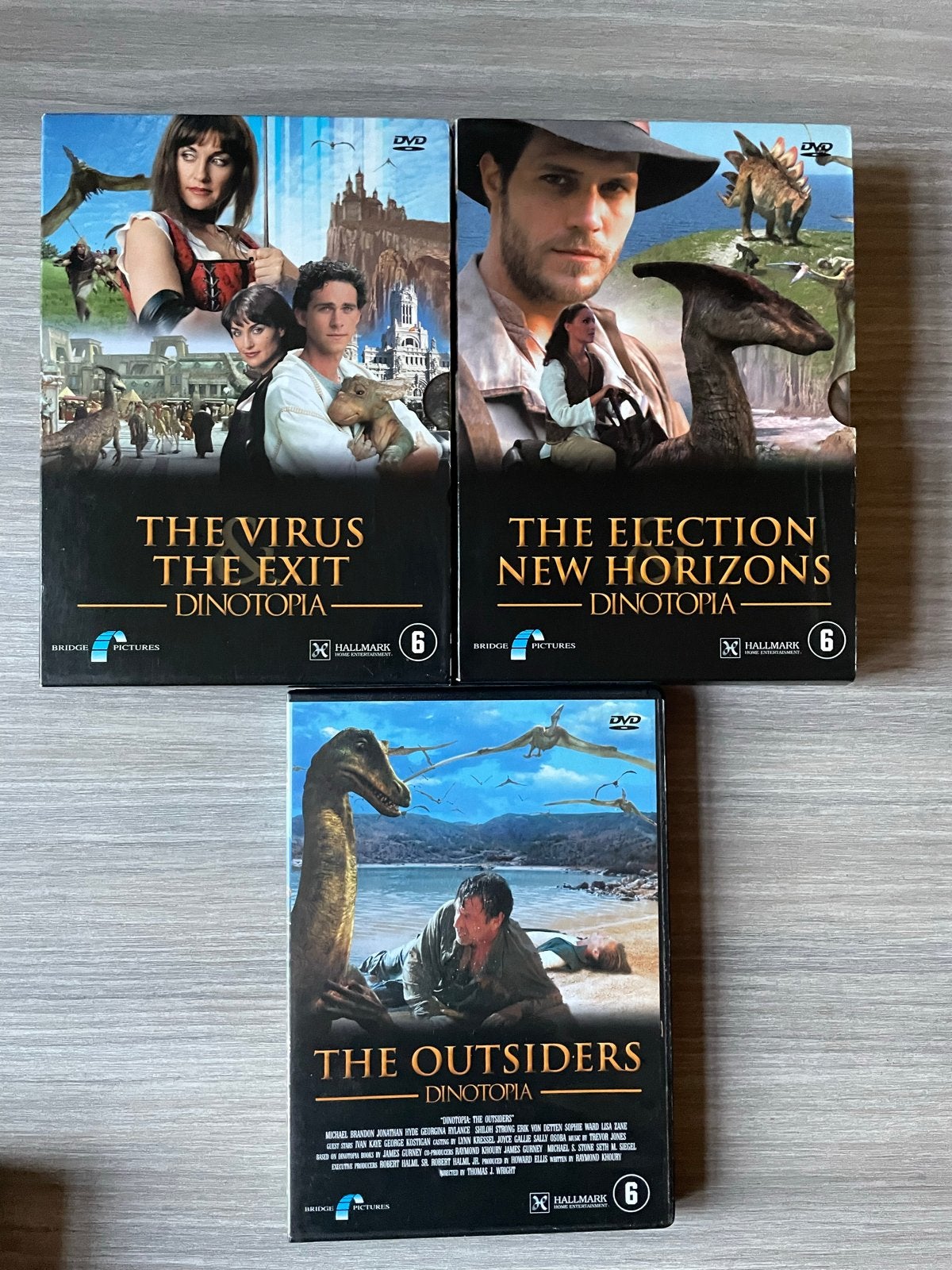 Dinotopia DVD Boxset - The Virus, The Election, The Outsider, Gebruikt, Overige genres, Ophalen of Verzenden, Vanaf 6 jaar