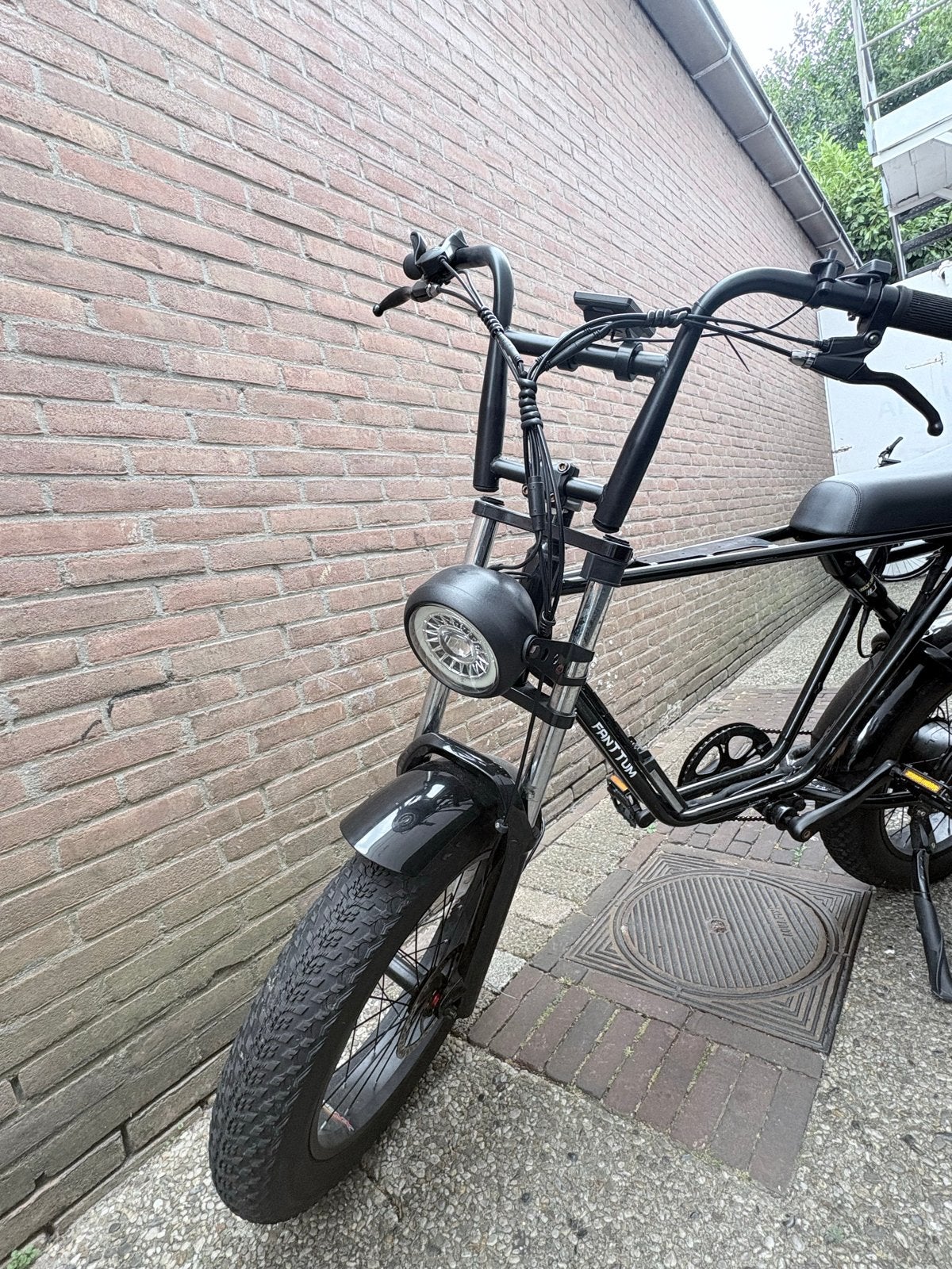 Fatbike FANTTUM E-bike - Zo goed als nieuw, Fietsen en Brommers, Elektrische fietsen, Zo goed als nieuw, Minder dan 47 cm, 30 tot 50 km per accu