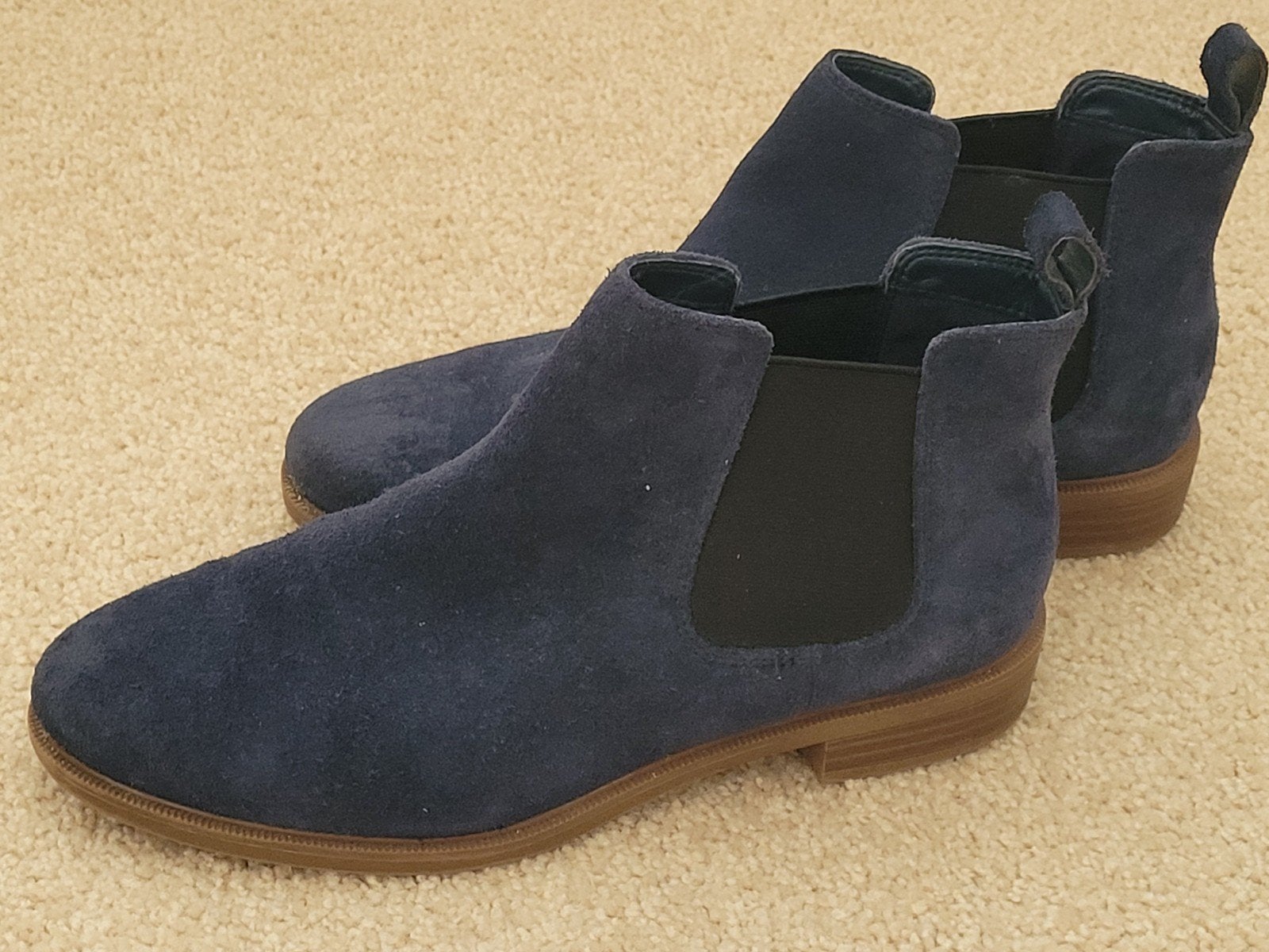 Clarks suède enkellaarzen blauw maat 37, Blauw, Lage of Enkellaarzen, Ophalen of Verzenden, Zo goed als nieuw