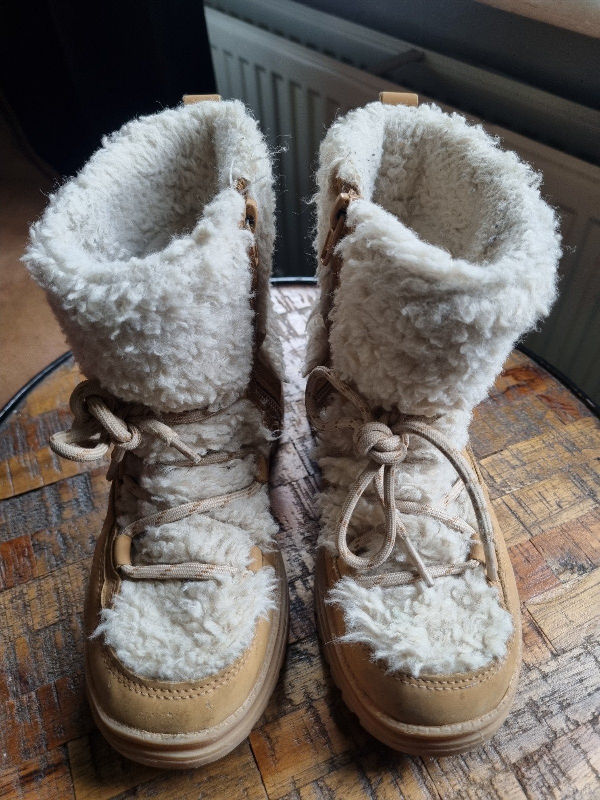 Warme winterlaarzen met teddy voering maat 33, Gebruikt, Jongen of Meisje, Ophalen of Verzenden, L&D