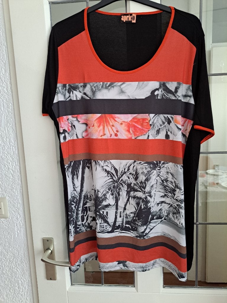 Zgan Aprico mooi zwart rood tuniek maat 52, Blouse of Tuniek, Ophalen of Verzenden, Zo goed als nieuw, Rood