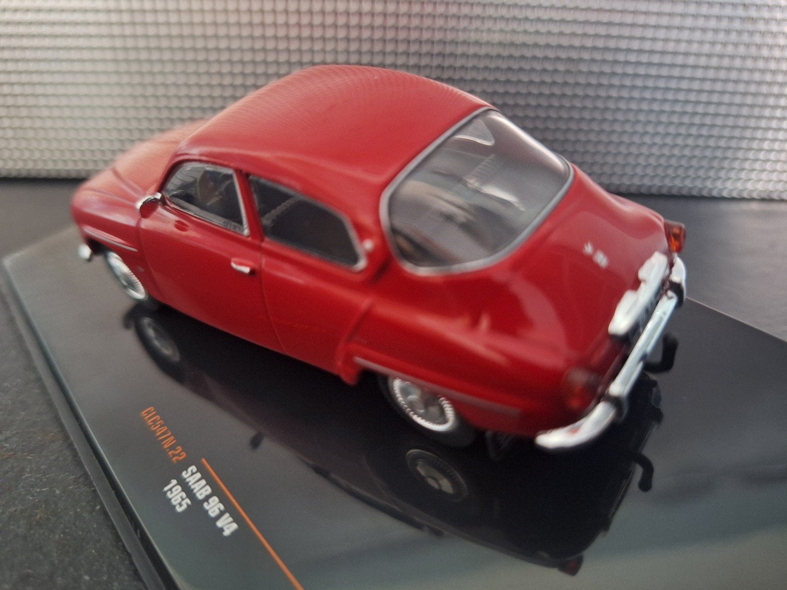 Saab 96 V4 1965 Schaal 1:43, Hobby en Vrije tijd, Modelauto's | 1:43, Overige merken, IXO, IXO, Nieuw