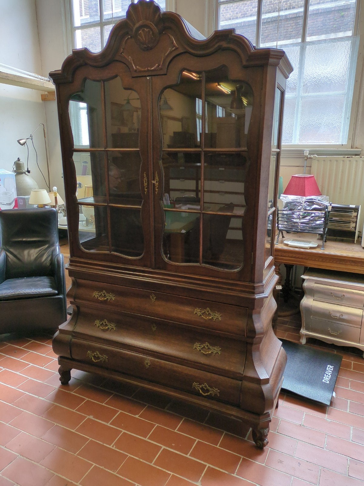 Antieke Hollandse Vitrinekast met Lades, Ophalen of Verzenden