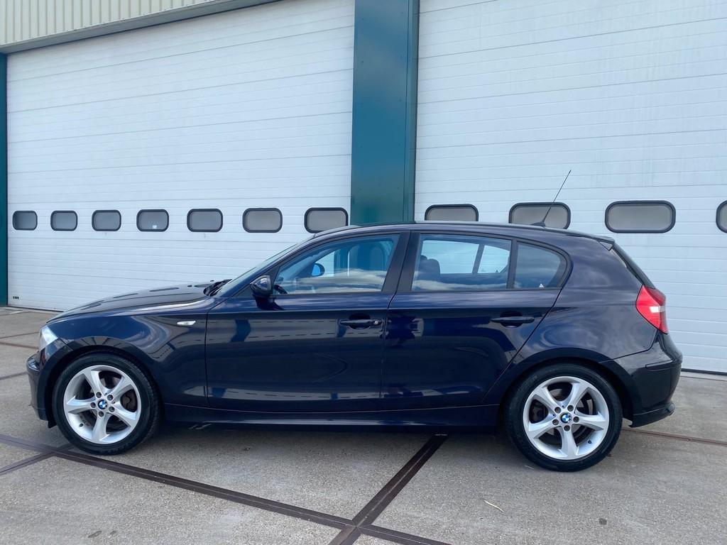 BMW 1-serie 116i Business Line, Auto's, Gebruikt, 4 cilinders, Origineel Nederlands, 650 kg