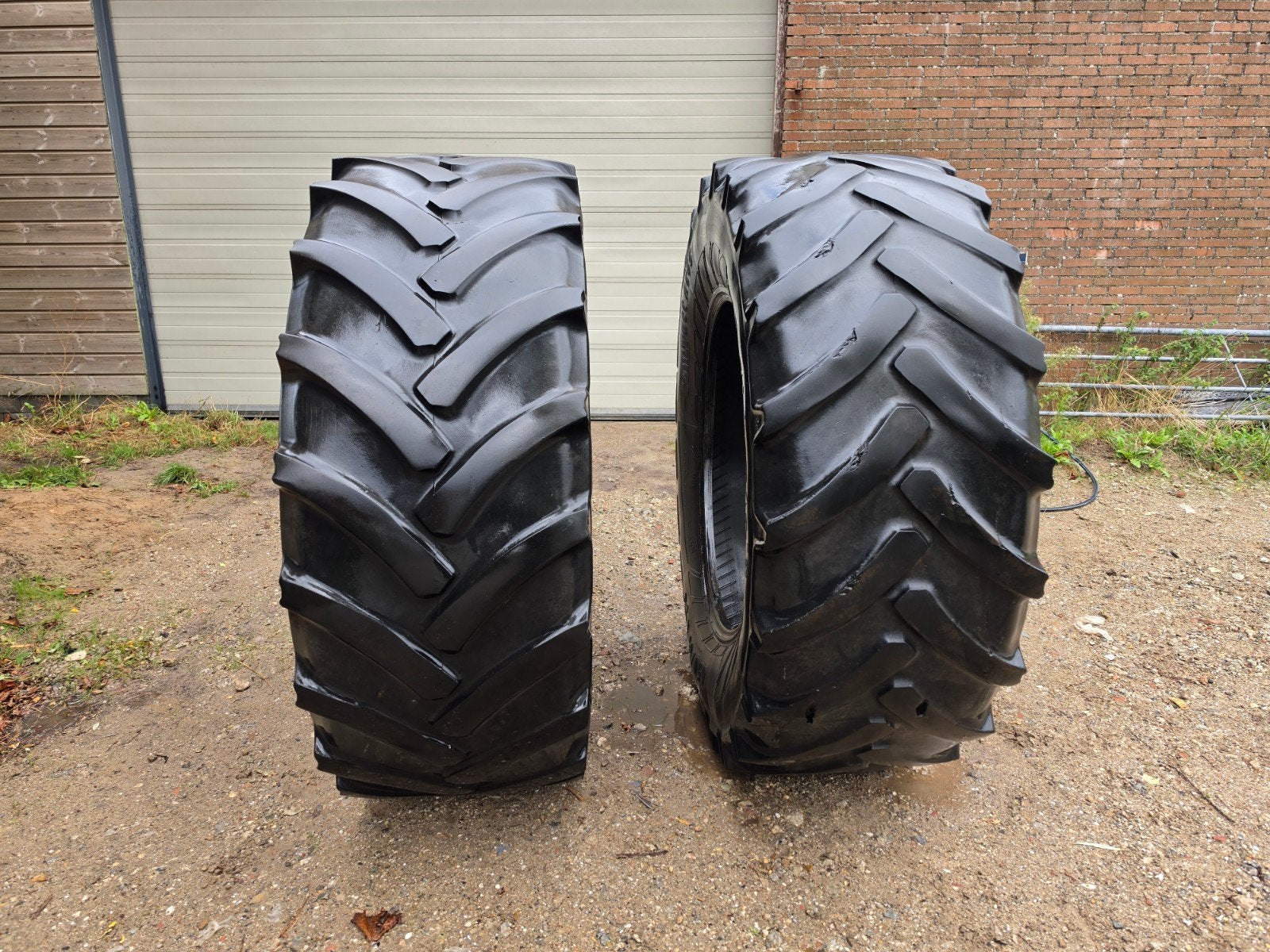650 65 r38 Continental, Ophalen, Gebruikt