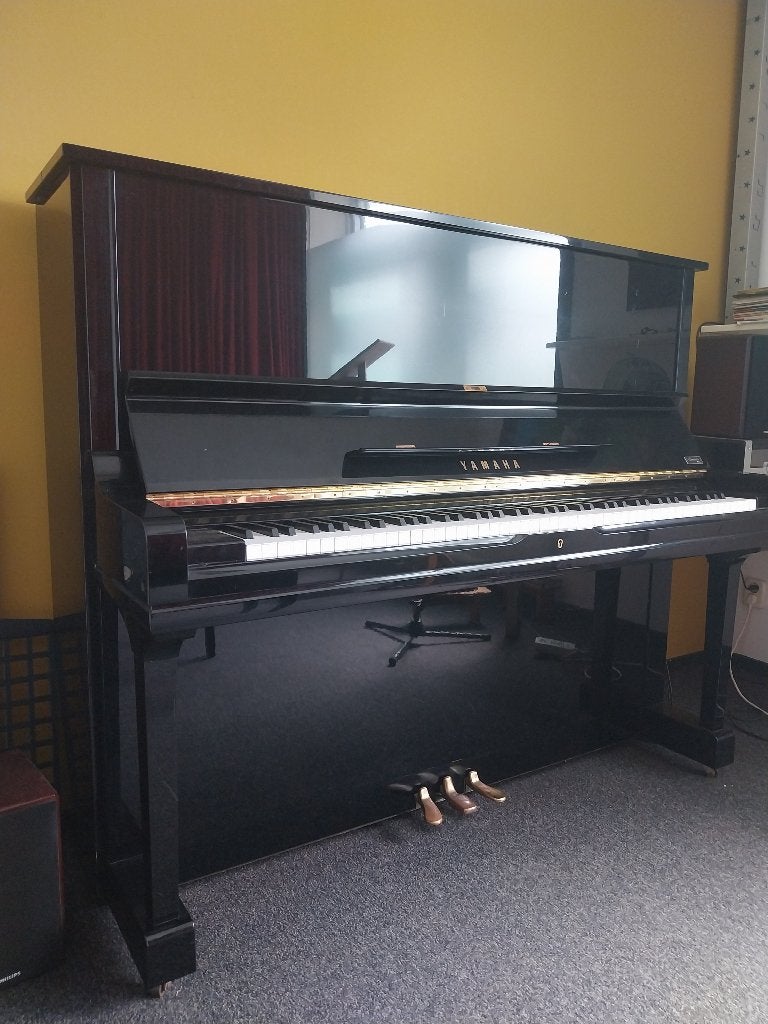 Yamaha piano, Muziek en Instrumenten, Piano's, Ophalen, Zwart, Zo goed als nieuw, Piano