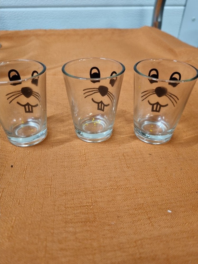 shotglazen met muis gezicht 3x, Verzamelen, Ophalen of Verzenden, 'T Olde Gre-j, Info@toldegrej.nl, Endepoelstraat 20f Didam