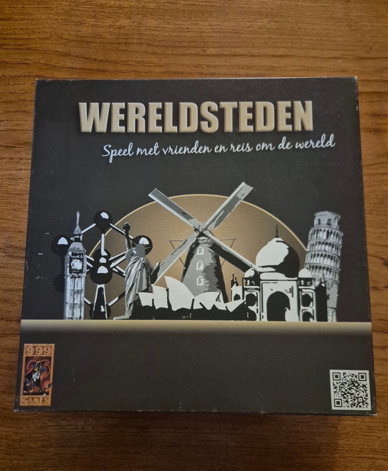Wereldsteden: Speel met vrienden en reis om de wereld, Hobby en Vrije tijd, Drie of vier spelers, Ophalen of Verzenden, Zo goed als nieuw