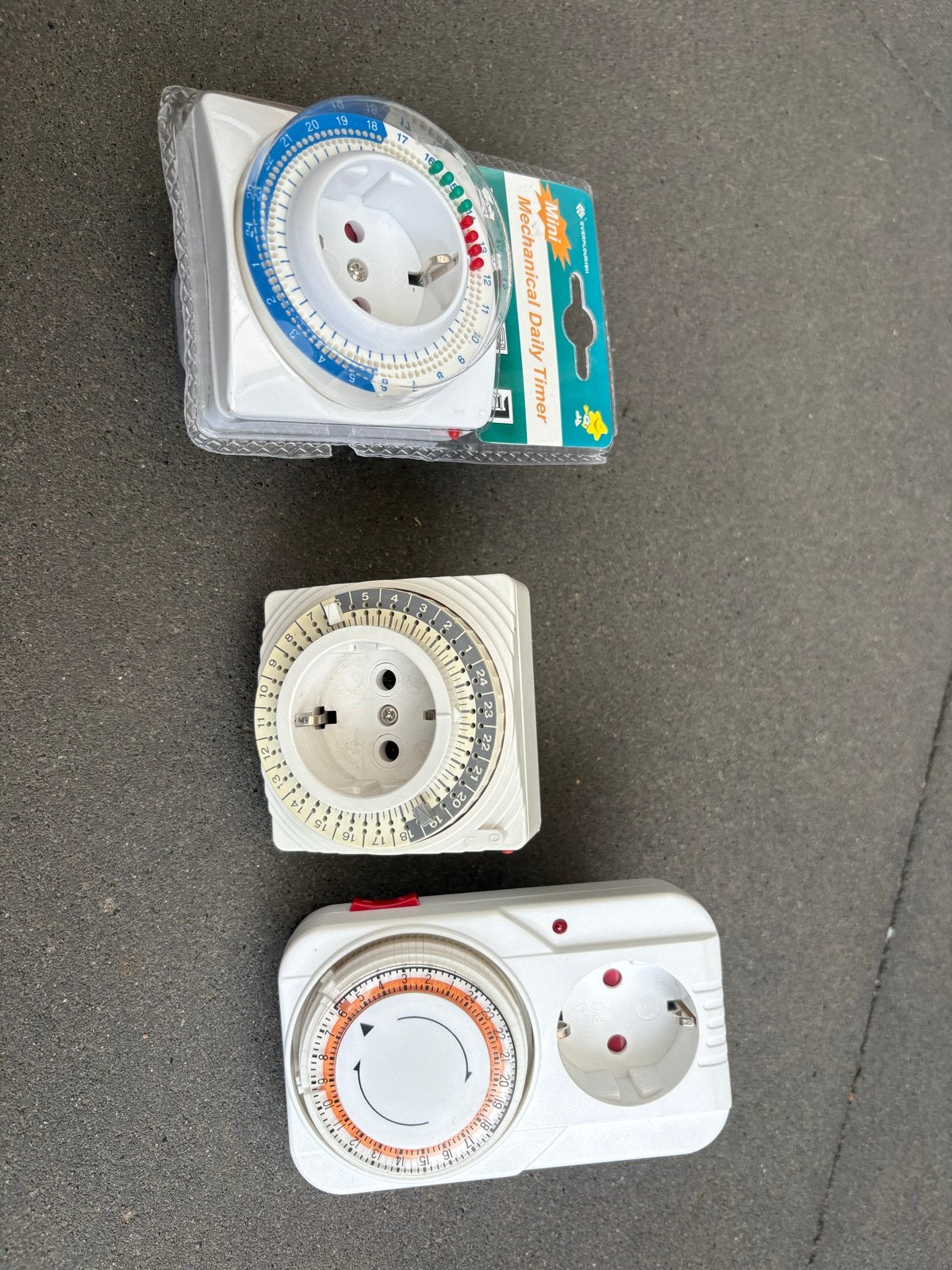 Mechanische tijdschakelaars (3 stuks), Ophalen of Verzenden, Gebruikt, Overige merken, Schakelaar