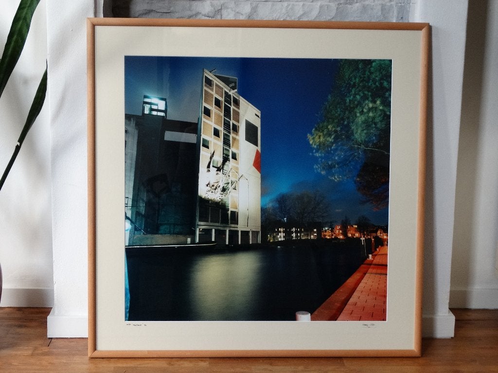 Zeer grote kleurenfoto exterieur Leiden fabriek, ingelijst, Ophalen