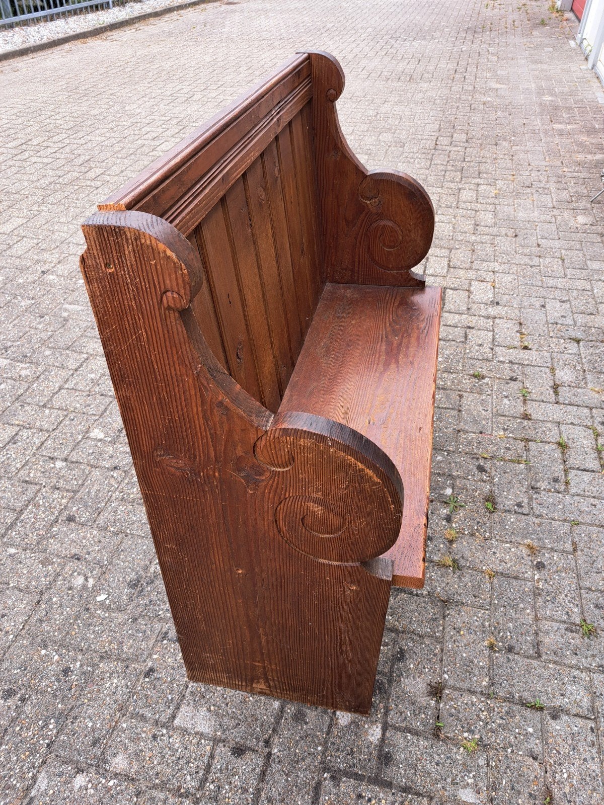 kleine kerkbank, Ophalen