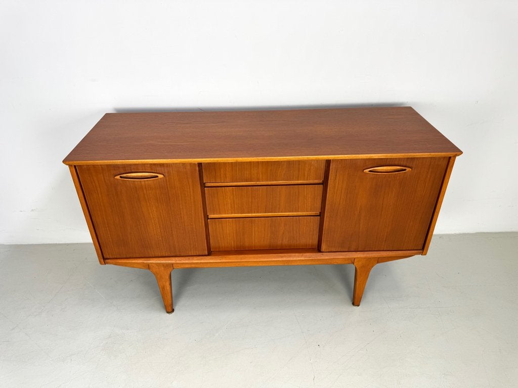 Vintage dressoir Jentique., Verzenden, 150 tot 200 cm, Teakhout, Zo goed als nieuw