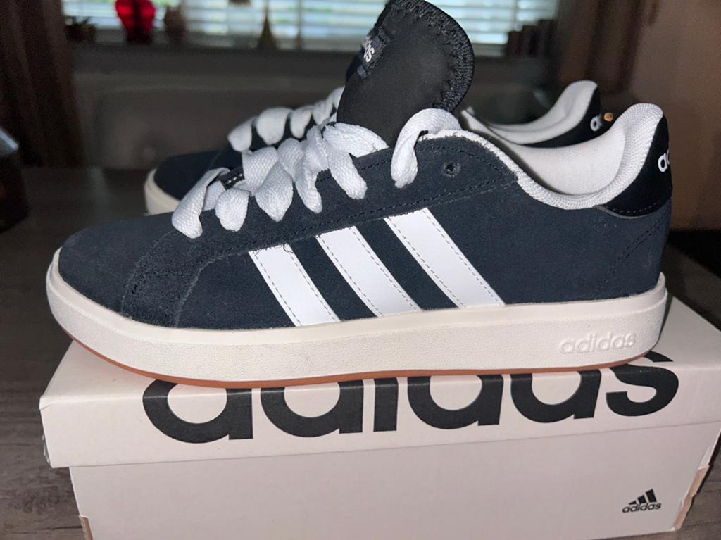 2x Nieuwe Adidas Grand Court Base sneakers, Ophalen of Verzenden, Nieuw, Zwart, Sneakers of Gympen